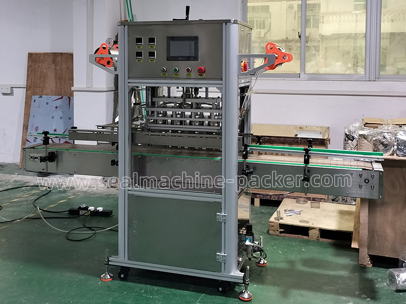 Bottle sealing machine